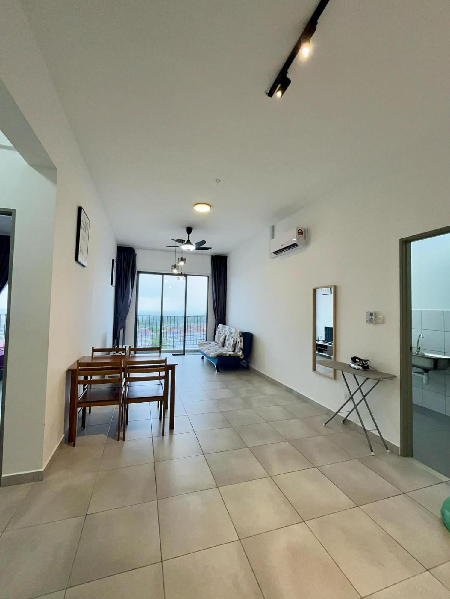 Sandakan Homestay Sea-Forest View Apartment 2R2B 海森雙景公寓 Kültér fotó